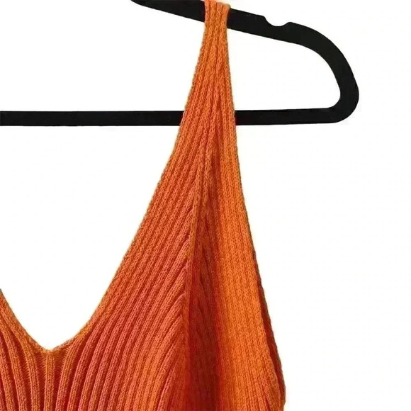 FRNCH Paris Women's Orange V-Neck Sleeveless Crop Cami Top Size M - Picture 2 of 6